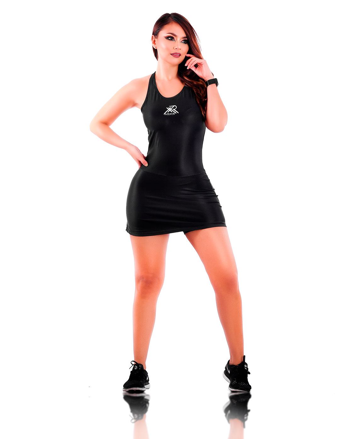 Vestido de Tenis negro con Short Interno de Armis Fitness